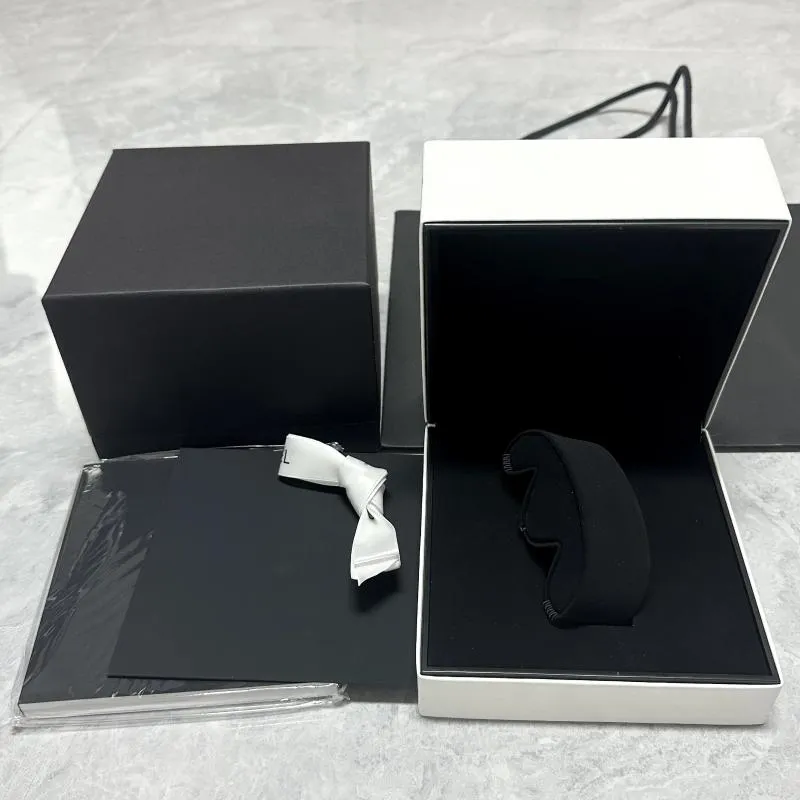 Watch Boxes Factory Supplier Wholesale Luxury Original Cl Black Velvet With Booklet And Card Custom Gift Case