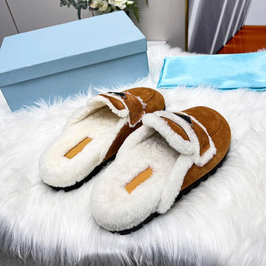 High Quality Woolen Boken Shearling Slippers For Women Classic