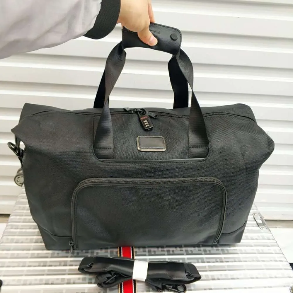Designer Tumiis Leisure Luxury Pack 2203159d3 Bookbag Backpack Livres de sac à main sacs pour hommes pour hommes pour hommes.