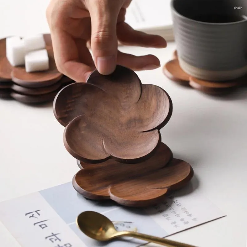 Maty stołowe 3 sztuki podstawki do filiżanek wzór kwiatu drewna naturalny czarny orzech drewniany napoje herbata kawa
