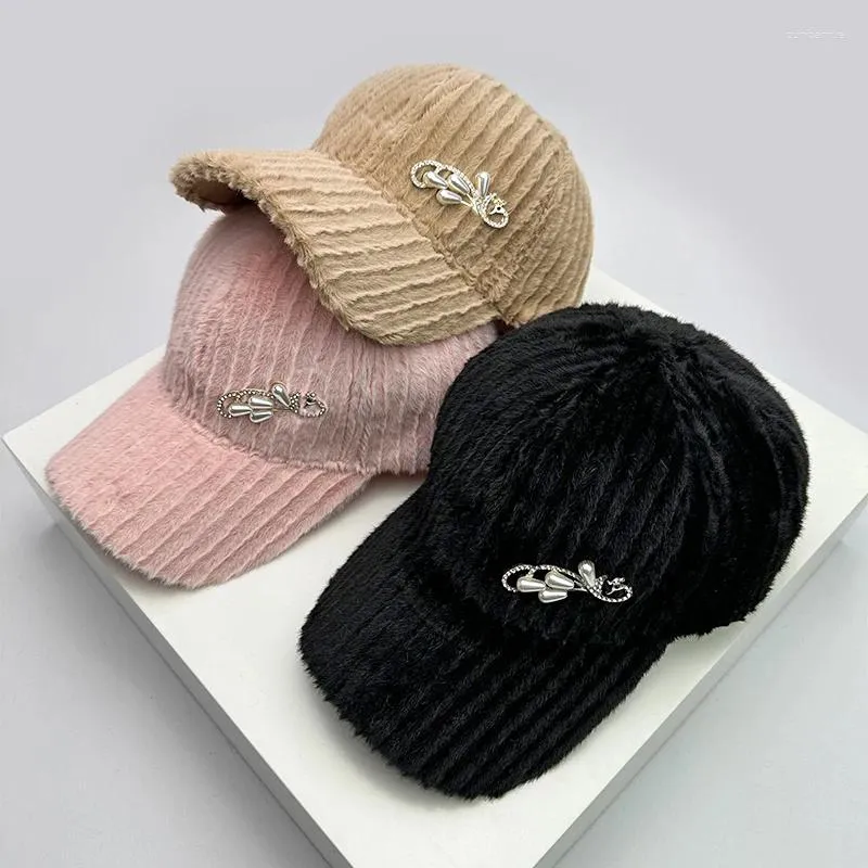 Ball Caps Women Cotton Curved Brim Hat Fashion Snapback Versatile Corduroy Korean Warm Autumn Winter Styles Leisure Rhinestone