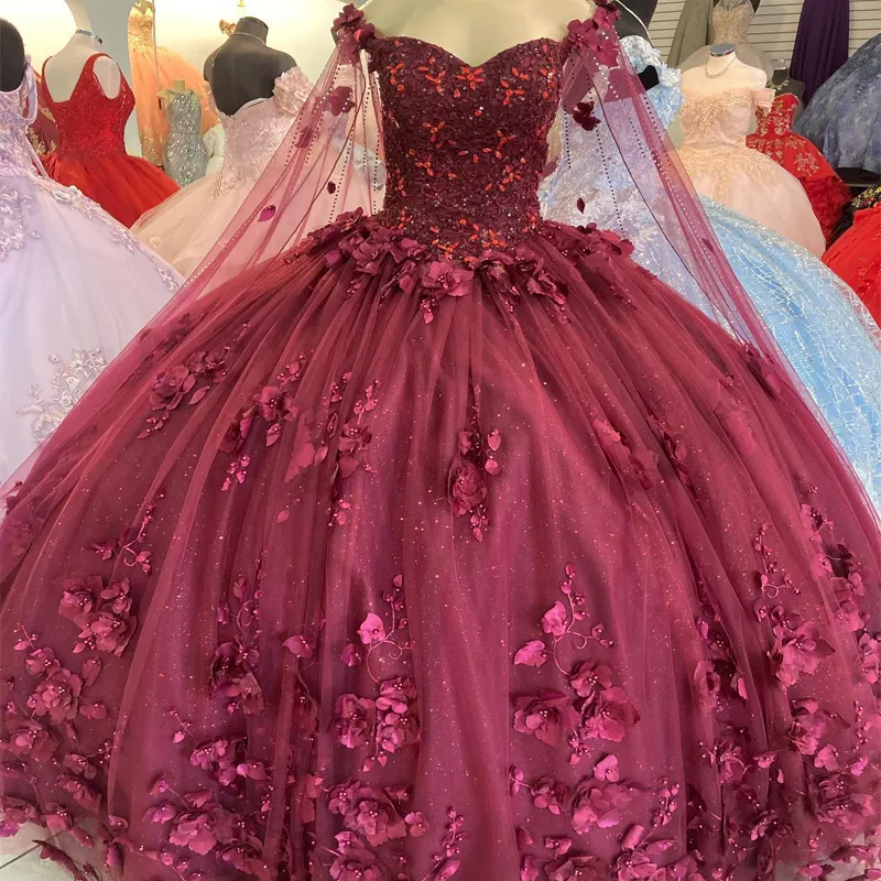 ثوب الكرة اللامع الأحمر فستان quinceanera مع الأكمام الرأس ثلث زهرة 3dflower فستان الدانتيل الطويل حلو 15 فستان