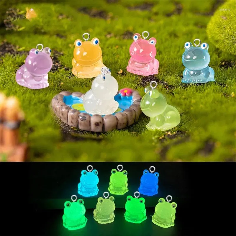 Charms 10pcs Śliczne nocne zwierzęta żaba do biżuterii robienie pięknych kolorowych wisiork DIY Naszyjnik