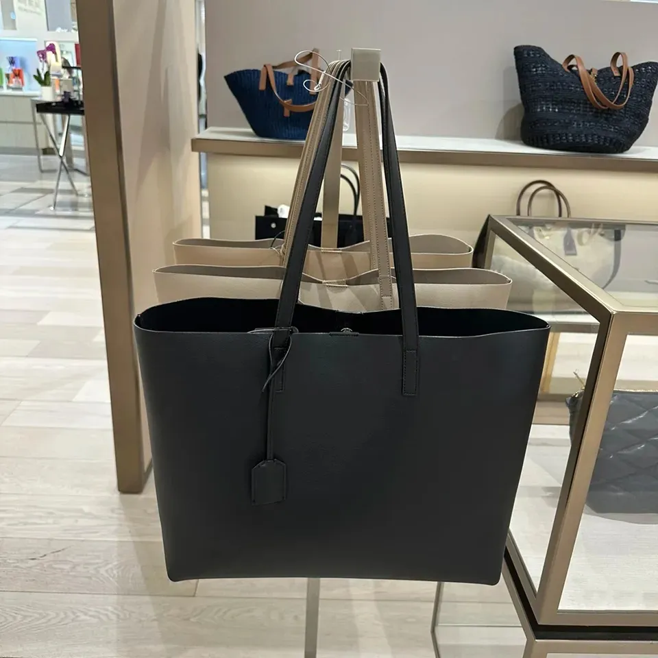 Kvalitet Luxurys designers väskor mode svart dam shopping handväskor stor kapacitet damväska handväska koppling väskor strand ba kan anpassa unisex tote initial out wsap me