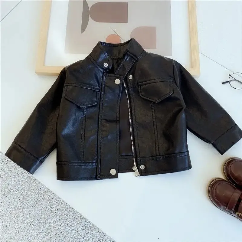 Jackor Autumn Spring Baby Boys Clothes Faux Leather Jacket Coat Casual dragkedja för barn Ytterkläder 231026