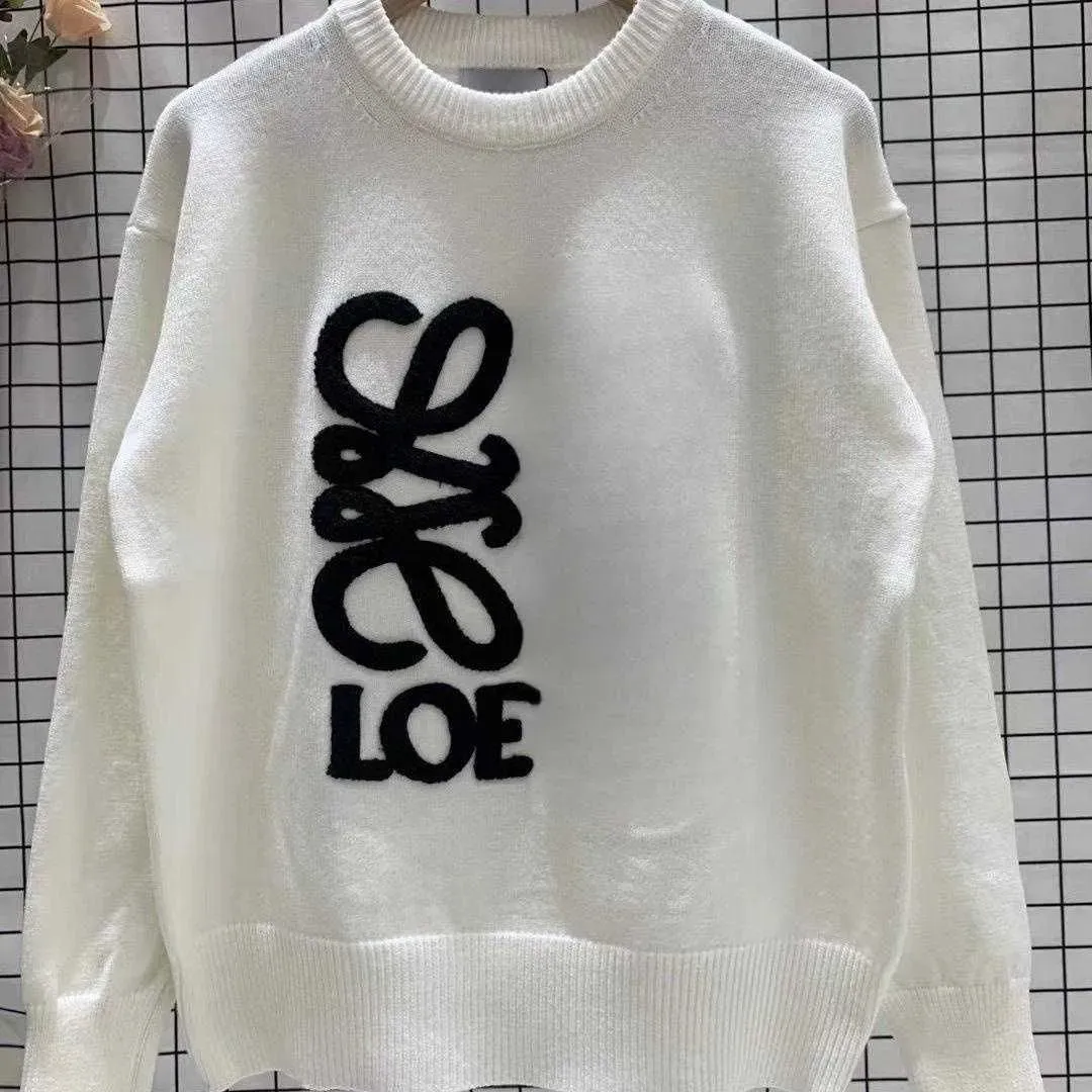 Designer Women's Sweaters winter women's trend round neck black and white embossed letter sweater loose and thin A1CL