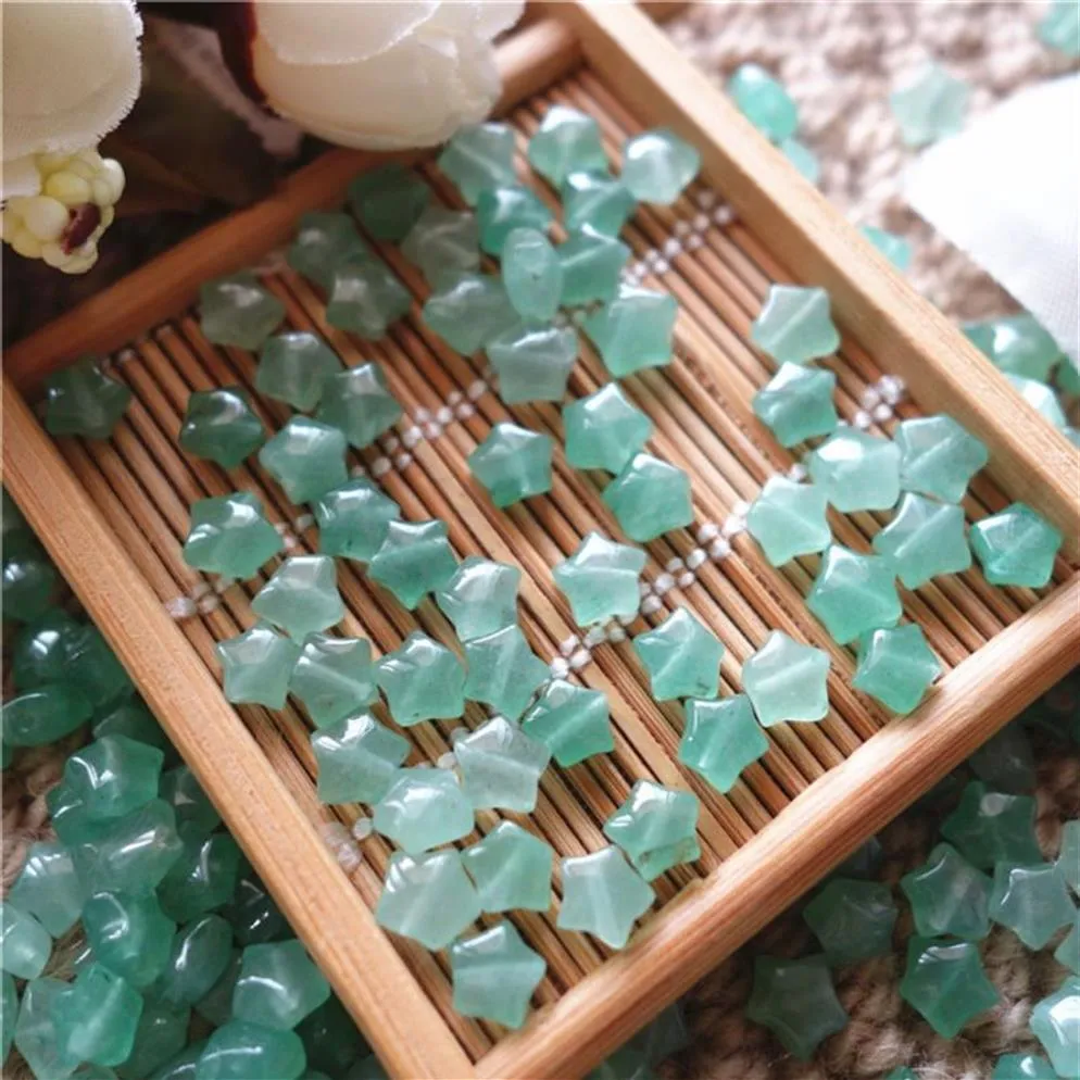 Ucuz yeşil aventurine doğal değerli taşlar 50pcs yıldız şekli 6 5 6 5mm takı diyler için gevşek boncuklar küpe kolye bra258i