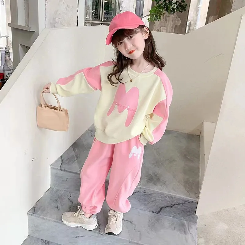 Clothing Sets Autumn Girls Set Spring Leisure Clothes Cute Long Sleeves Sweatercasual Pants Korean Fashionable Loose Sports Suits 231026