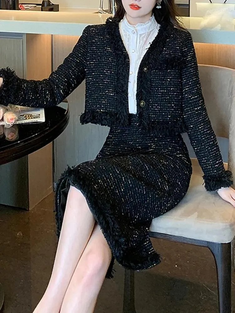 Robes de travail Noir Gland Deux Pièces Ensembles Femmes Tenues Vintage Élégant Manches Longues Vestes Taille Haute Jupe Jambe Fendue 2023 Automne Hiver