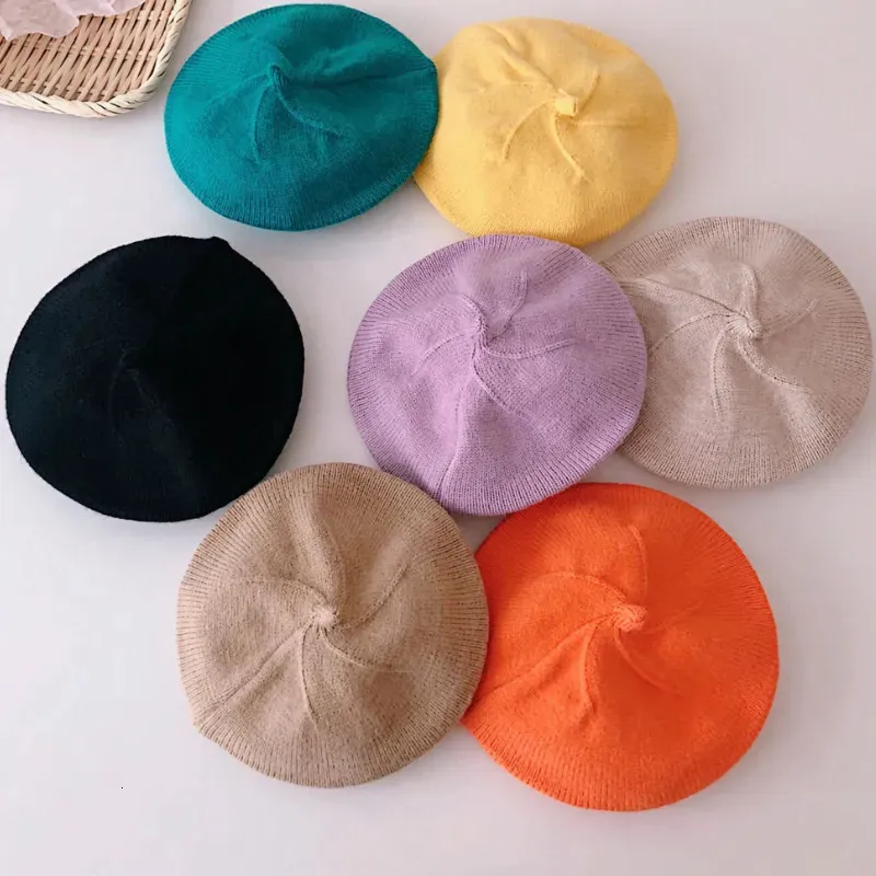 Kuddar Autumn Baby Hat Berets For Girls Vintage Soft Sticke Cap Kids Spädbarn Girl Hallnets BERET HATS Pojkar Målare Tillbehör 231027