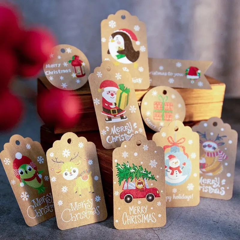 Kerstversiering 50 stuks Vrolijk Kraft Tags Cadeaupapier Hang Tag Kerstkaarten Kerstboom Hangend Label Jaarkaart Decor 231027