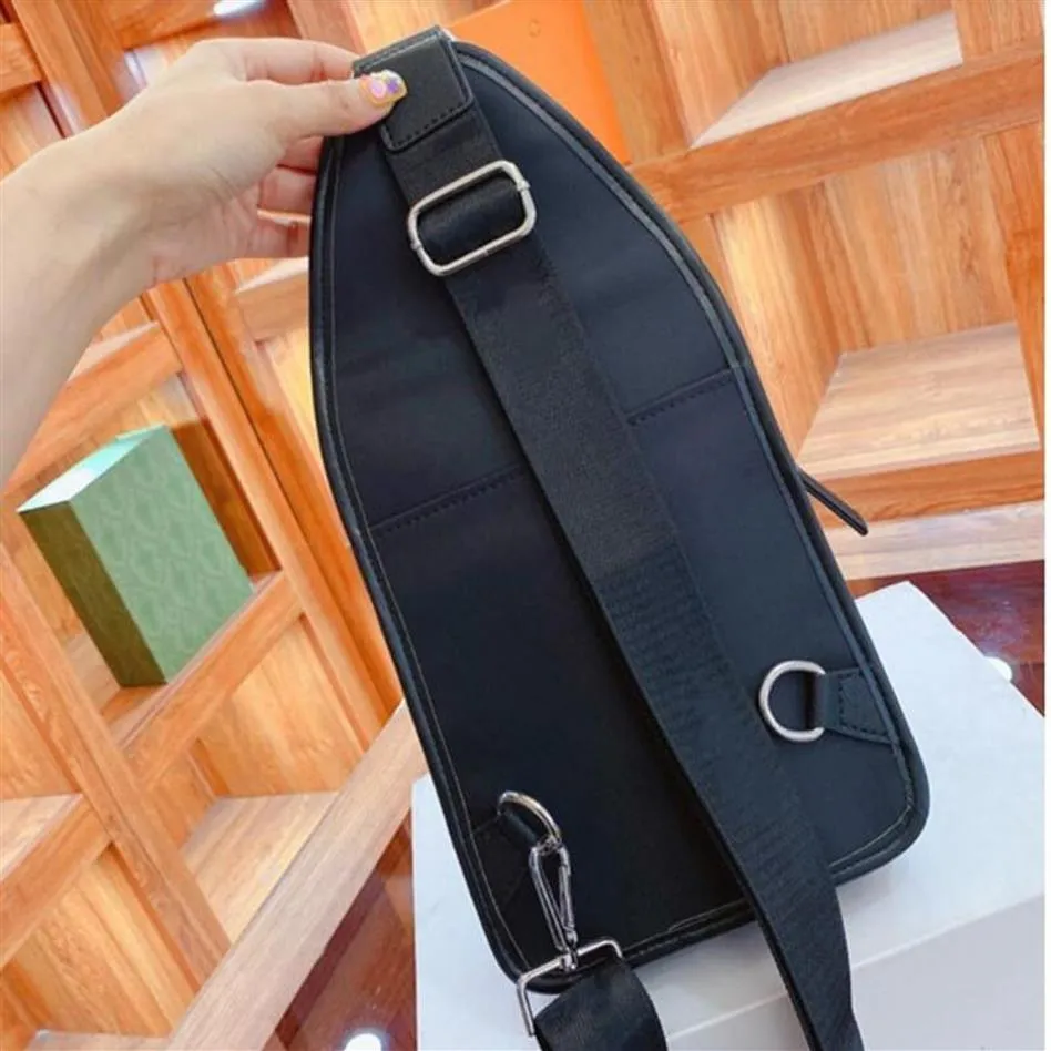 Sac de poitrine noir pour hommes, sac à bandoulière de styliste pour vélo unisexe, portefeuille moyen, poche zippée285m