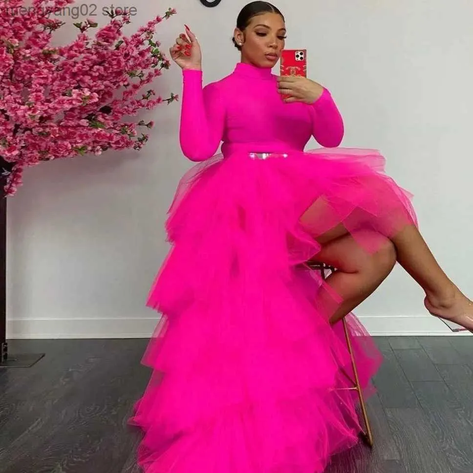 Abiti da passerella Hot Pink Fluffy Gonne di tulle alte e basse Donne per festeggiare Ruffles Gonna di tulle a strati Gonna lunga in rete Elastico Fondo femminile T231027