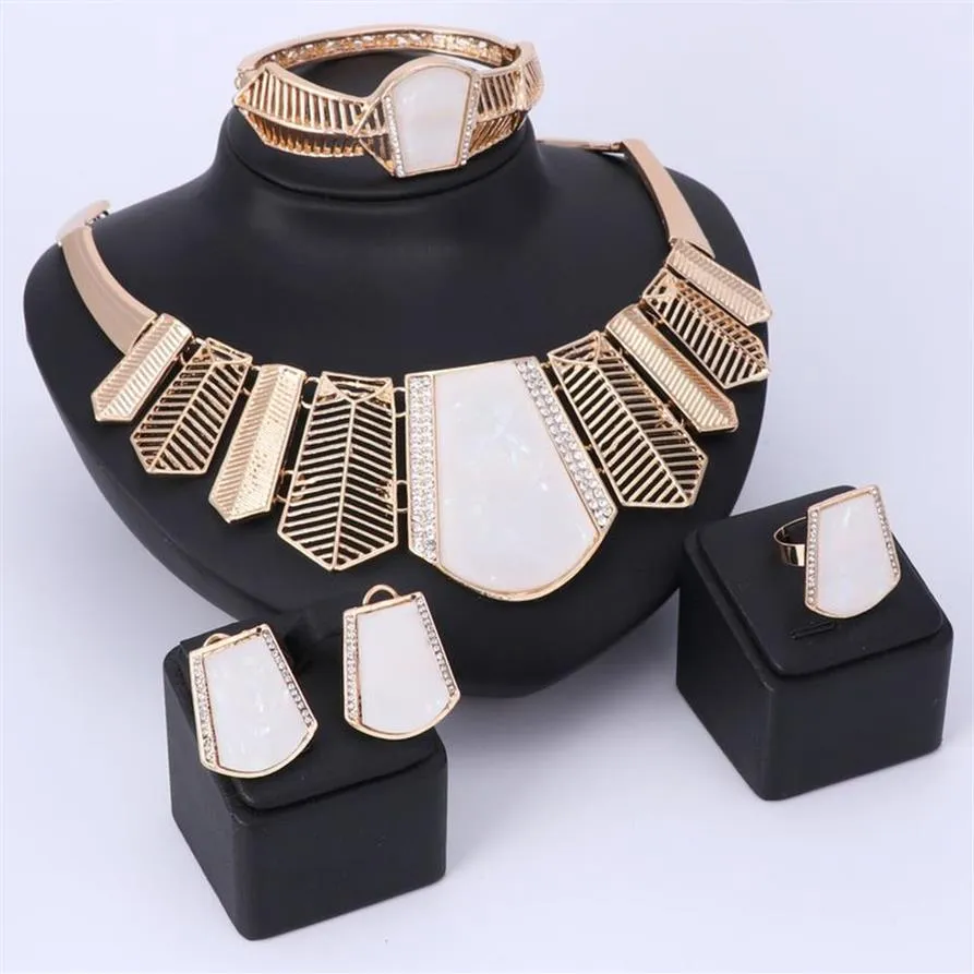 Gold Plated Crystal Jewelry Set For Women Beads Collar Necklace Earrings Bangle Rings Sets Costume Fashion Shell Accessories279h