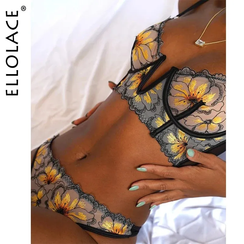 Conjunto sexy Ellolace Lencería elegante Ropa interior sexy floral Encaje de lujo Conjunto de sujetador con escote en V profundo Mujeres 2 piezas Transparente Sheer Bilizna Conjunto de sexo 231027