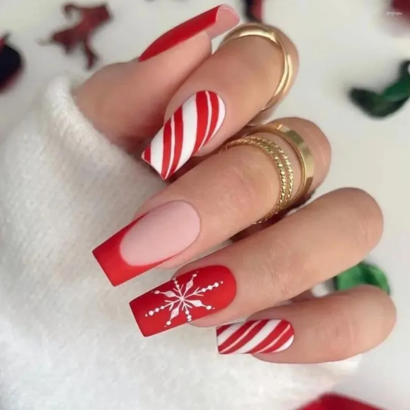 Накладные ногти 24 шт., рождественские снежинки, искусственные квадратные ногти, французские кончики ногтей, водонепроницаемые накладные ногти со стразами
