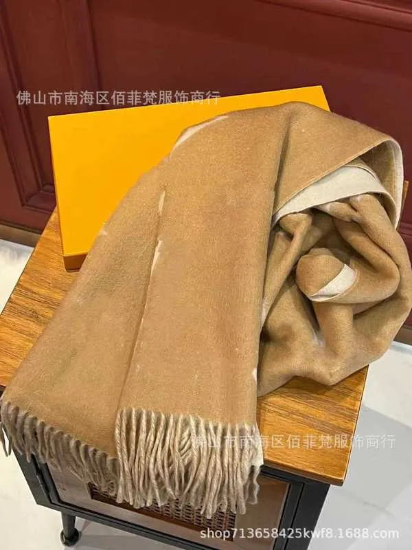 Scarves Designer High Quality Autumn and Winter Double sided Solid Color Cashmere Thickened Scarf for Women's Warm Wool Neck and Shawl G4UE