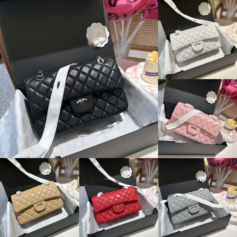 Hot Sale 3 Compartments Cossbody Bag Women Handbag with Deco Trim Women  Purse Lady Shoulder Bag - China Saddle Bag and Cross Body Bag Women price |  Made-in-China.com
