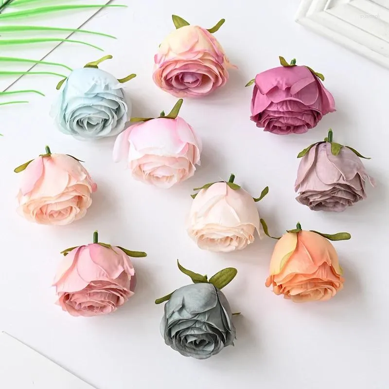 Fleurs décoratives 10pcs soie artificielle coeur rond tête de rose pour couronnes de Noël décor arc de mariage accessoire maison pot de fleurs ornemental