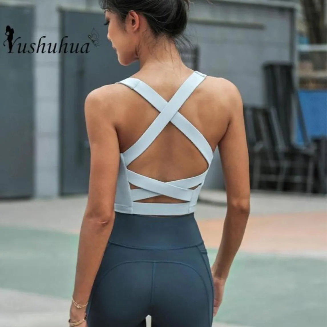 Yoga tank üstleri kadın fitness mahsul üst şok geçirmez spor organları sutyen eğitim kolsuz spor spor salonu üstleri seksi çapraz arka koşu vest3840132