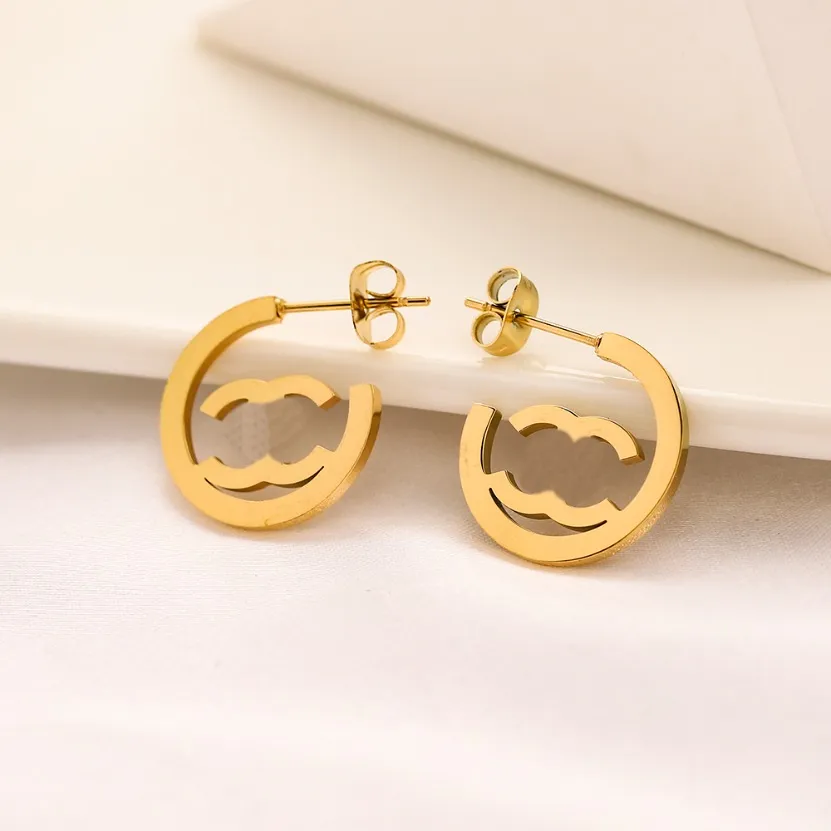 Boucles d'oreilles créoles plaquées or 18 carats de luxe pour femmes, cadeaux d'amour, bijoux de styliste, boucles d'oreilles de style boutique d'automne, nouvelles boucles d'oreilles à breloques simples