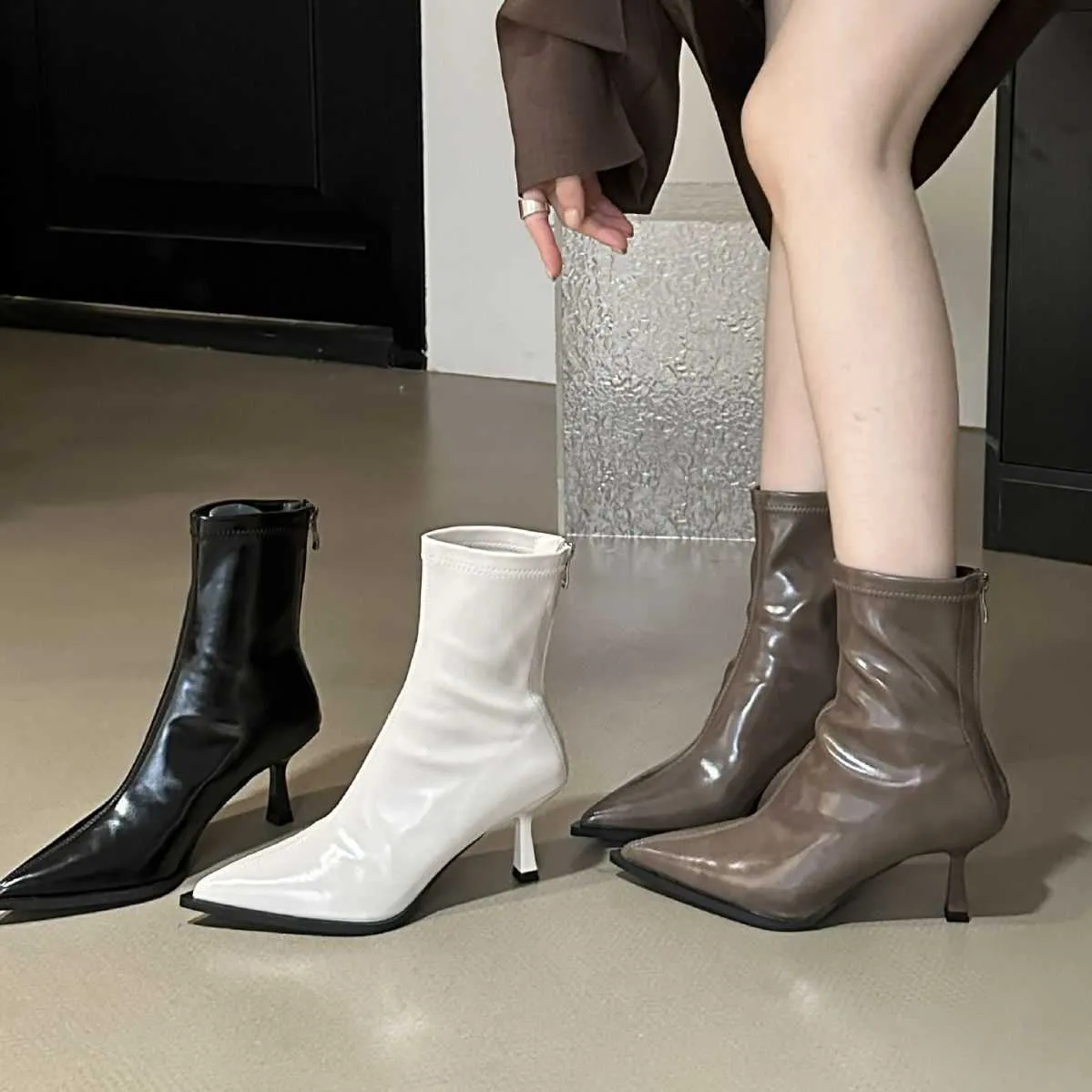 2023 outono/inverno novo elegante profissional ol moda botas curtas temperamento feminino apontou elástico fino botas 231028