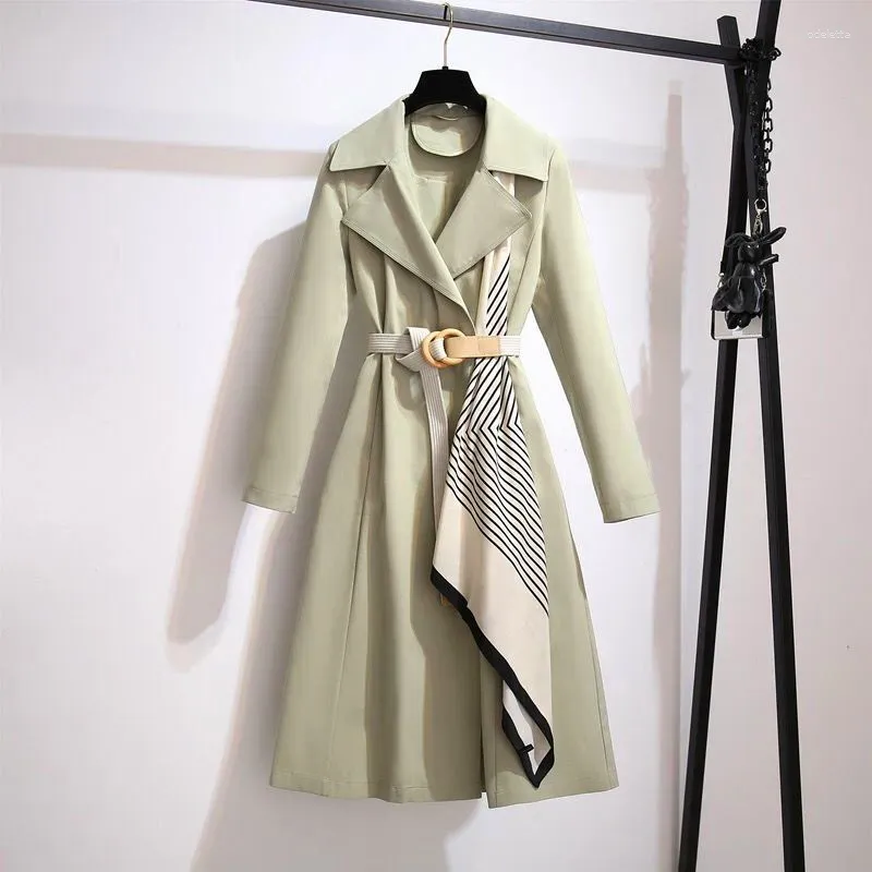 Kvinnors dike rockar varumärke 2023 Spring Autumn Long Women Coat Korean Fashion Slim Belted Khaki Dress Loose Windproect Windbreaker