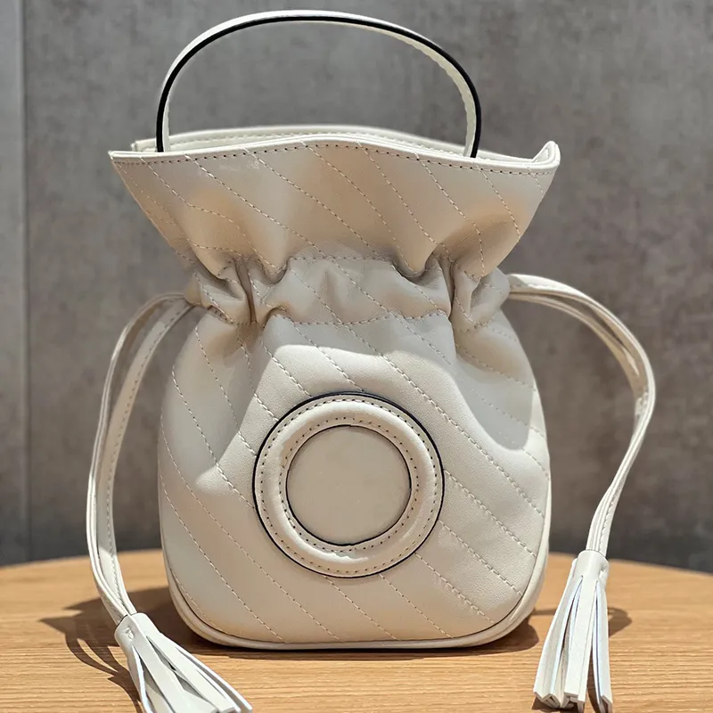 Miui mini axelväska designers blondies hink väskor damer avslappnad svart vit tote äkta läder crossbody dragstring handväska påse handväska