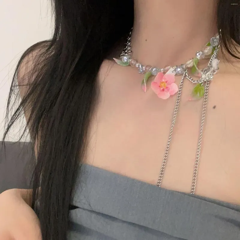 Ensemble de boucles d'oreilles et collier, fleur tendance, breloque délicate, cœur rose, classique, perles en acrylique, longs glands, chaîne de cou