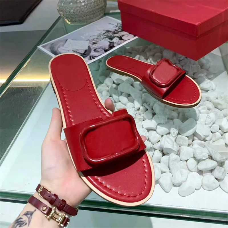 High quality women's slippers Summer luxury Designer Fashion flat buckle sandals Name brand shoes Hotel Comfort One line soft drag Beach beach flip-flop box