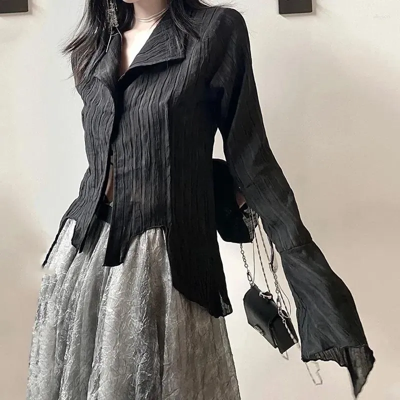 Blouses pour femmes Chemise noire O Style Blouse esthétique foncée Femmes Vêtements de créateurs irréguliers Emo Alt Tops Y2k