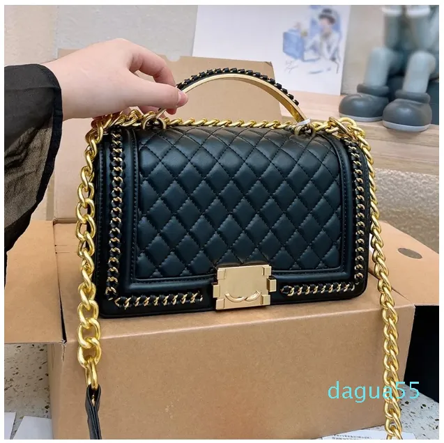 Womens Classic Black Leather Spicy Mom Makeup Shoulder Diamond Plaid Chain Gold Metal Hardware Matelasse Luxury Handbag Fashion Designer Wallet 24cm