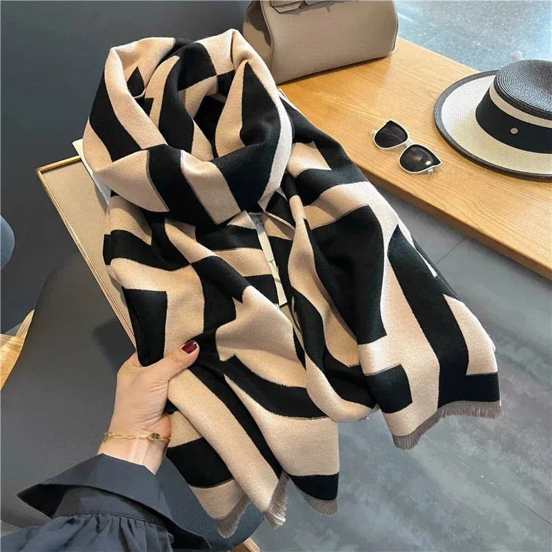 Foulards Chaud Hiver Cachemire Pashmina Épais Châle Écharpe pour Femmes Marque De Luxe 180 * 65 cm Couverture Wraps Bufanda Cou Echarpe 231027