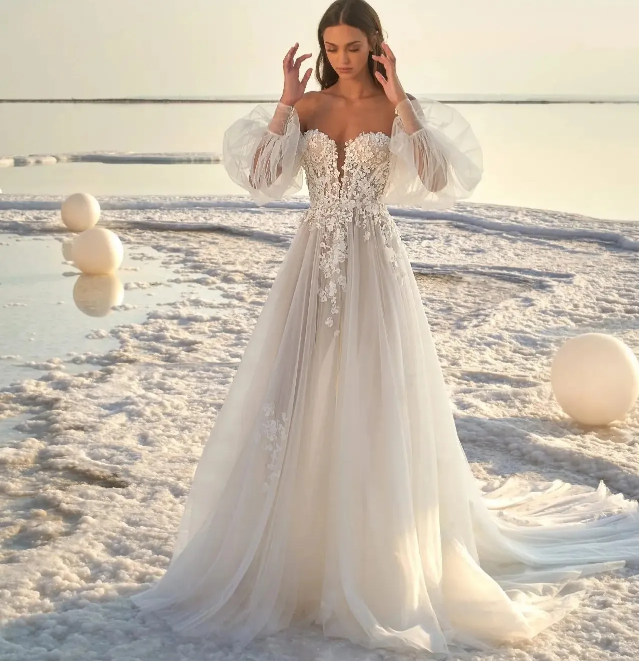 Full Puff Sleeve Beach Boho Wedding Dress for Women Off the Shoulder Princess Tulle Applicies Spets Court Train Bride Gown Vestidos de Noiva