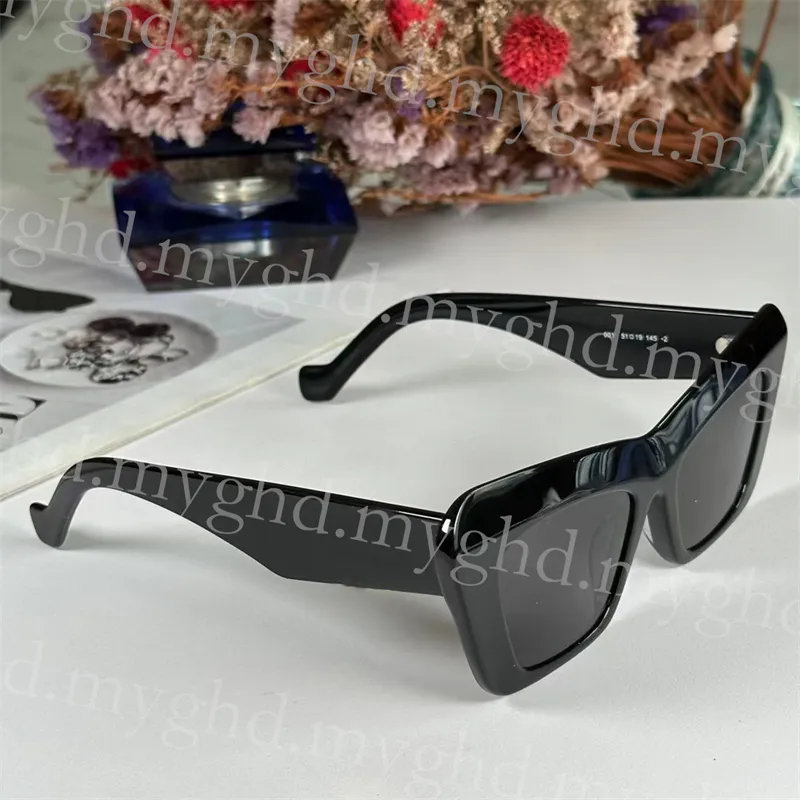 Fashion Sunglasses for Men Women 2 Styles Oval Square Cat Eye Sun Glasses With Box