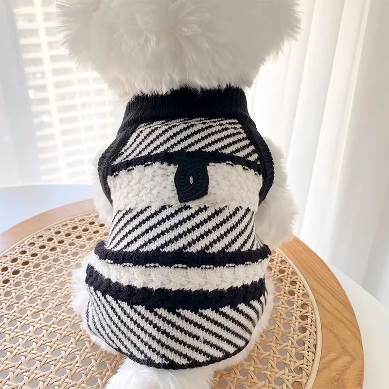 Dog clothes Designer dog clothes Dog harness keep warm Fadoubi Teddy Bear small and medium-sized dog cat sweater vest Contact us for more pictures