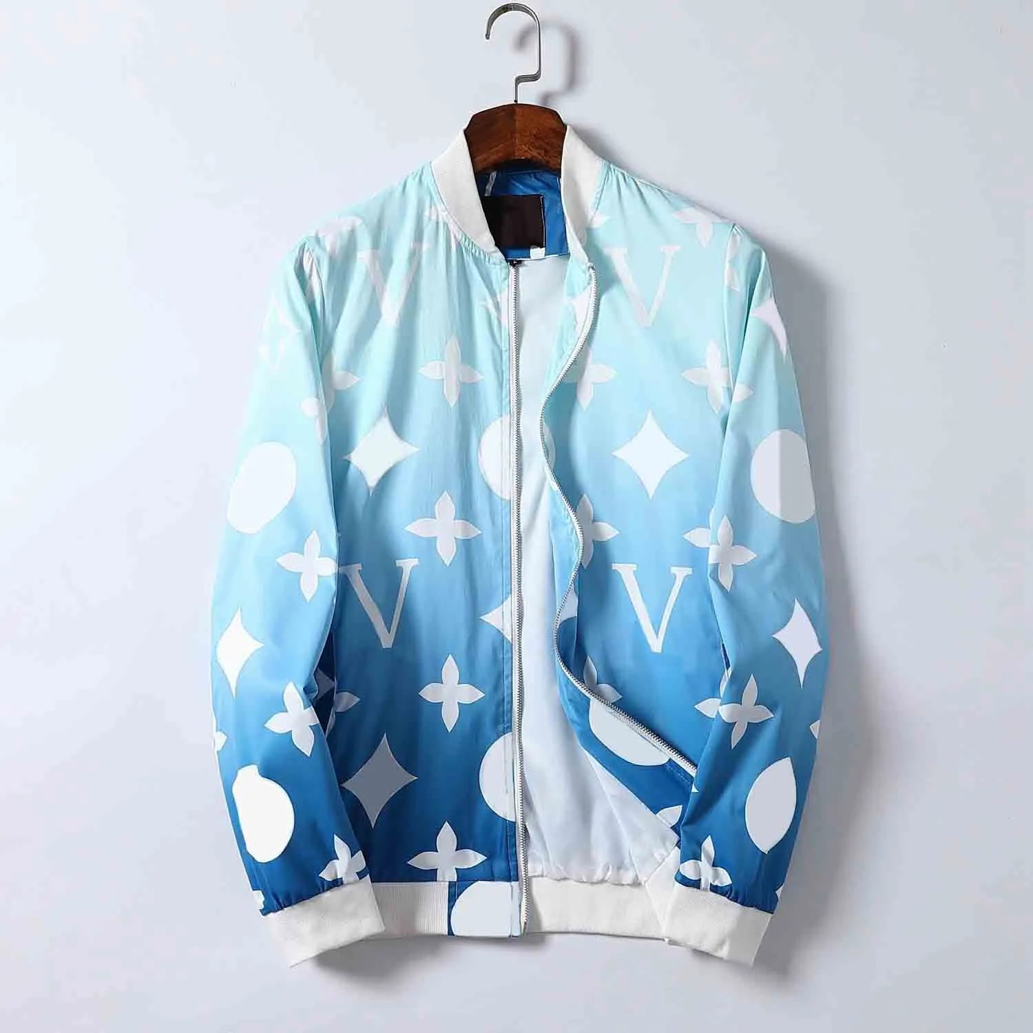 DHgate.com:Mens Spring/Autumn Hooded Windbreaker Jacket with