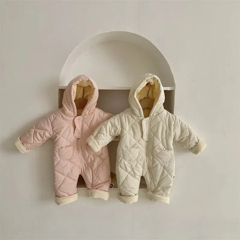 Rompertjes Winter Baby Hoodie Jumpsuits Baby Meisjes Bontvoering Warme Outfit 231030