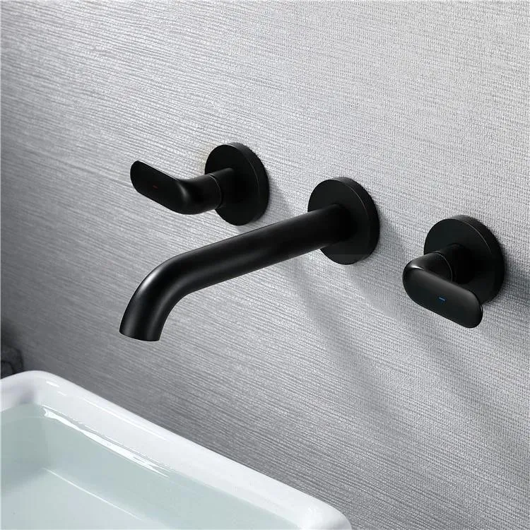 Badrumsvaskar kranar mode enkel svart väggmonterad mässingskran kall vattenblandare med inbäddad låda