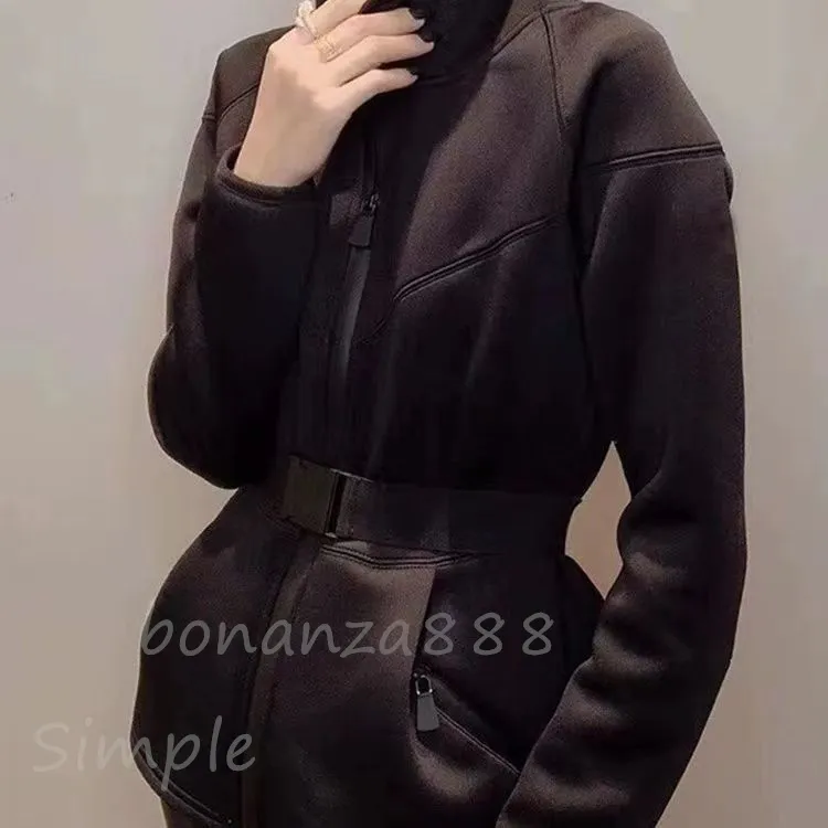 Veste à capuche avec ceinture décontractée pour femme, nouveau style, logo triangulaire, début d'automne