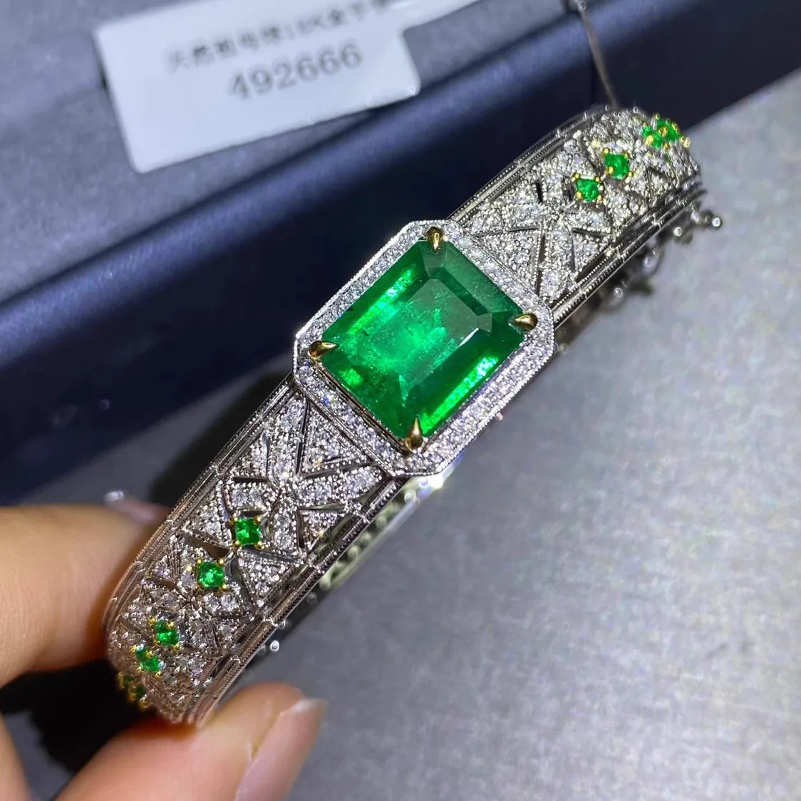 14K White Gold Vinateg Lab Emerald Diamond Bangle Engagement Wedding Bangles Bracelets for Women Bridal Party Jewelry Gift