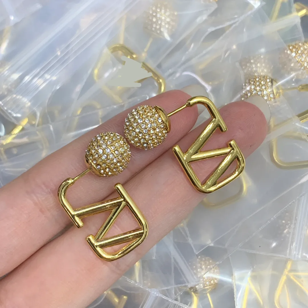 Orecchini a cerchio: tendenze moda 2020 | Donne Magazine
