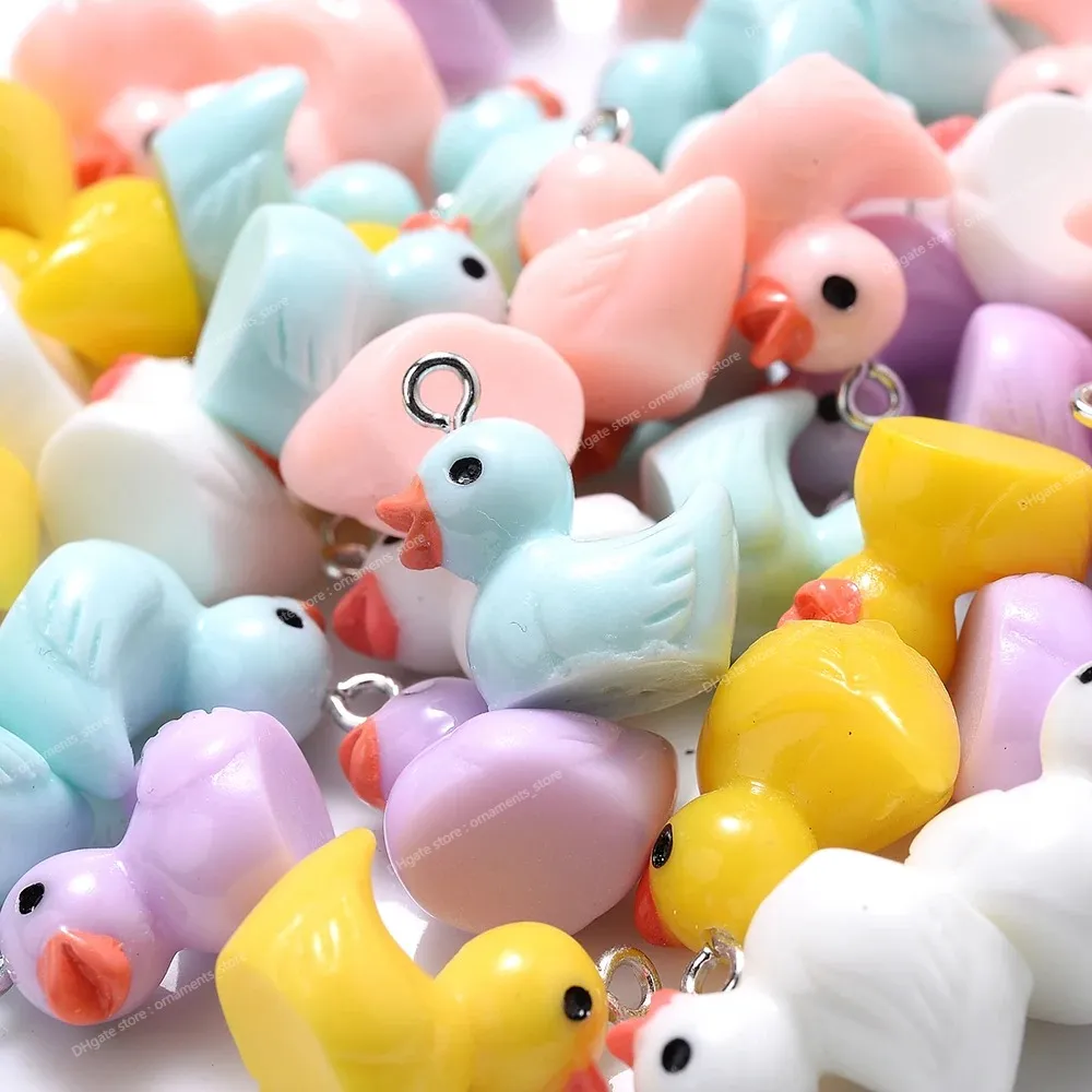 10pcs misturam encantos de resina de pato de animais fofos encantos de resina para fabricar bracelete colar de colar jóias pingentes jóias jóias de moda babas de pato pingente pingente pingente pato