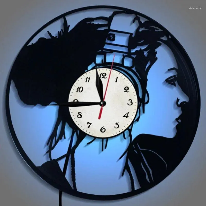 ウォールクロック音楽ガールイヤホン時計導入ナイトライトホームデコレーションロックレコード