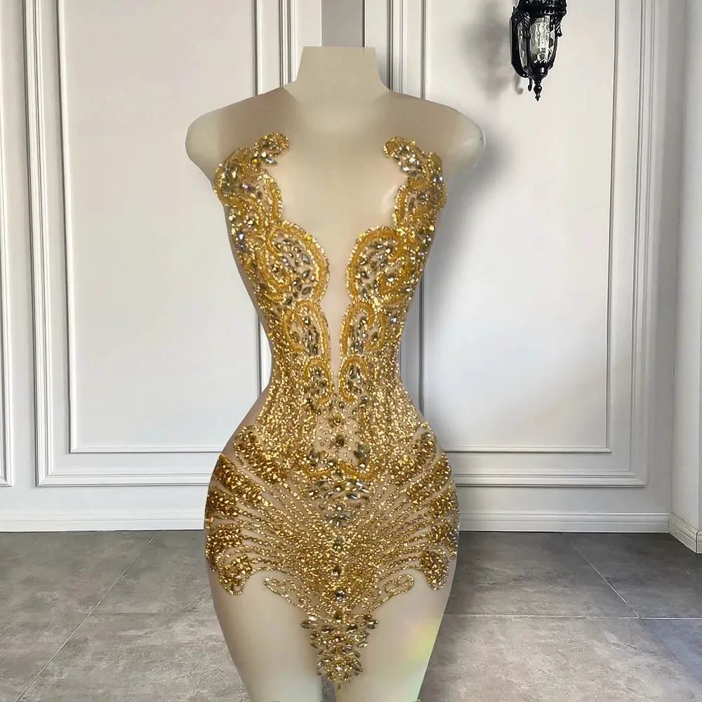 Sexy sheer ver através da menina negra curto vestido de baile 2024 diamante dourado luxo frisado cristais mulheres cocktail vestidos de festa para aniversário robe de soriee