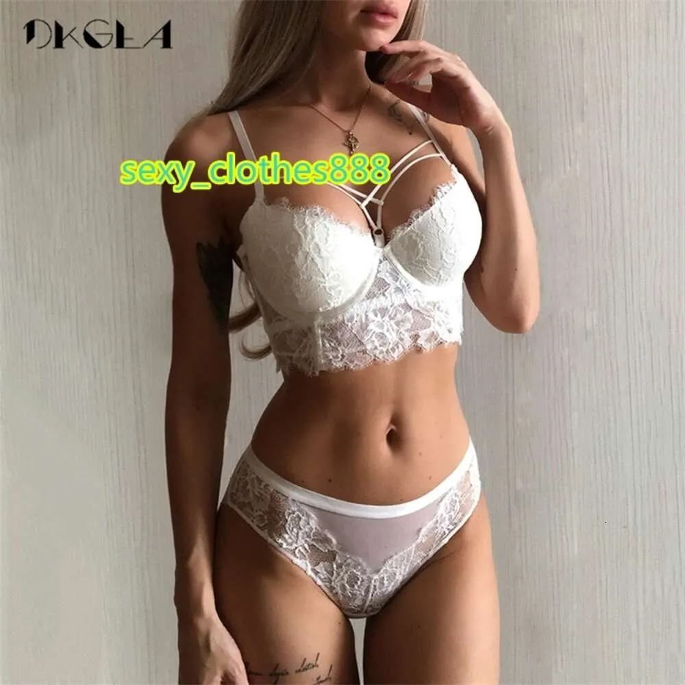 Top Sexy Unterwäsche Set Grün Bhs Baumwolle Büstenhalter Frauen Dessous Set Spitze Stickerei Push-Up Bh Höschen Sets Tiefe V sammeln 220513