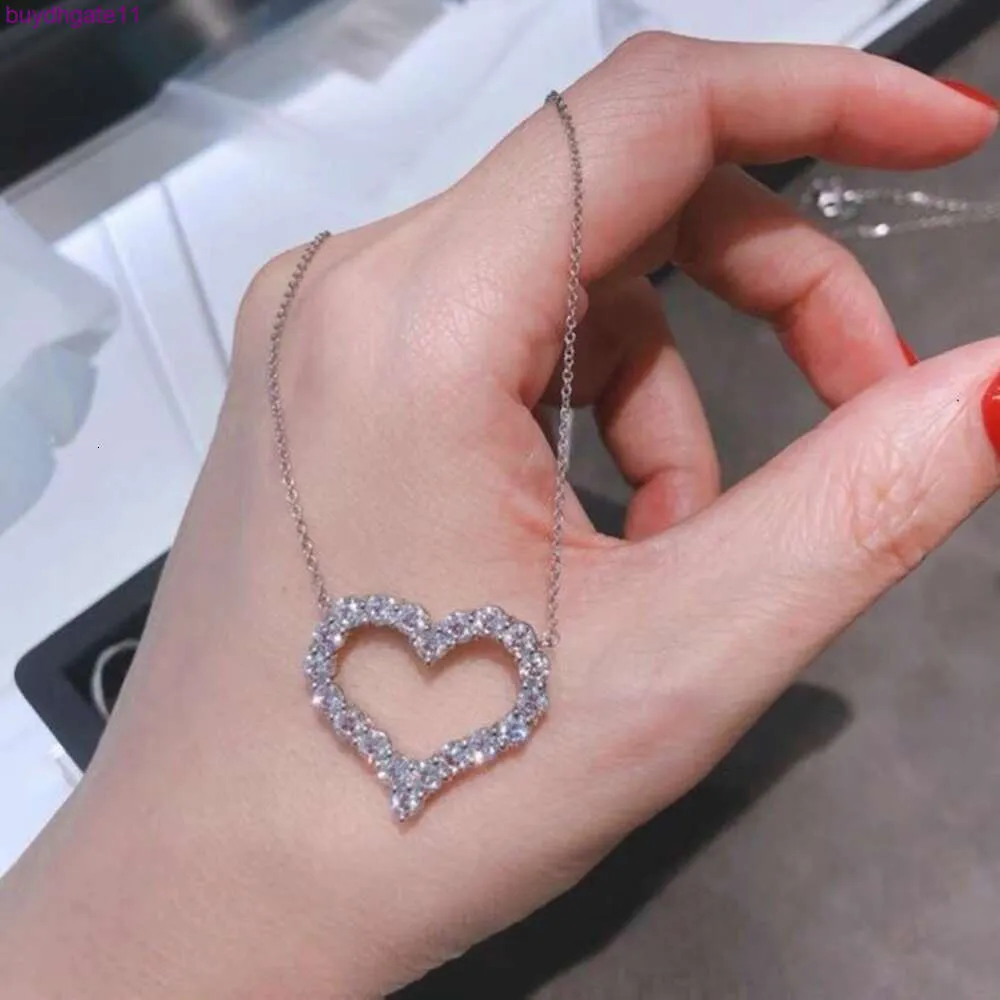 Pendant Necklaces Tiff Love Necklace High Edition Thick Plated 18k Gold Tee Diamonds Romantic Neckchain Full Diamond Heart Collar Chain