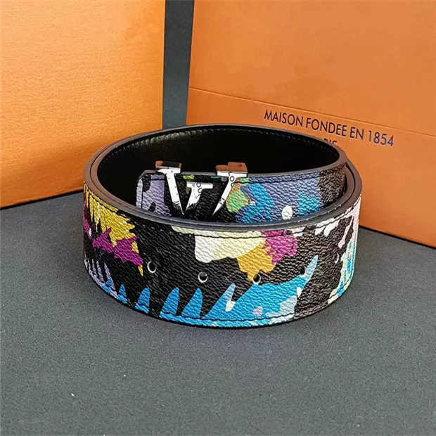 Mens Designer Belt Fashion Läder Belt Classic Louisvuiottonbelt Smooth Buckle Belts Casual Leash High Quality Leash Full Print Ornament 607