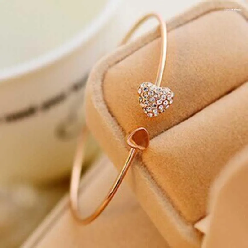 Braccialetto 1 pz fascino semplice cuore d'amore gioielli di moda aperti donna colore oro braccialetto regolabile regalo per ragazze di nozze