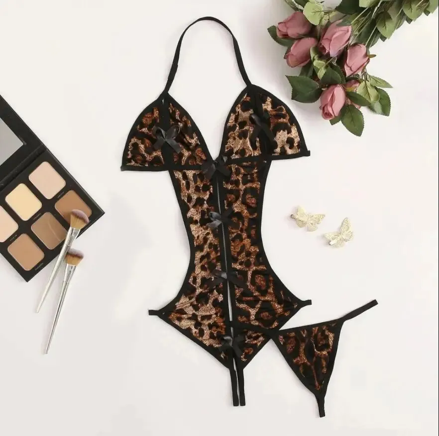 Set sexy Lingerie Femme Pigiama sexy in raso di seta Pigiama con stampa leopardata Lingerie sexy per le donne Set sessuale Reggiseno intimo Indumenti da notte in raso 231030